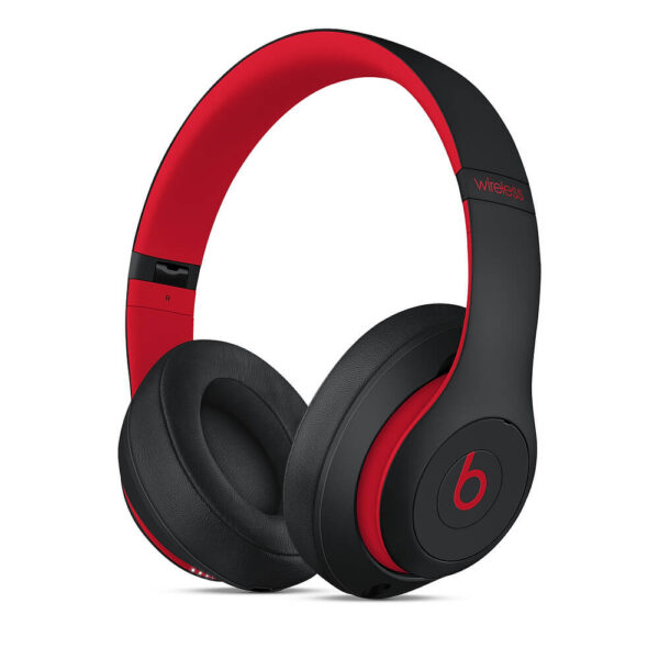 Beats Studio3 Wireless Over-Ear Headphones Defiant Black-Red